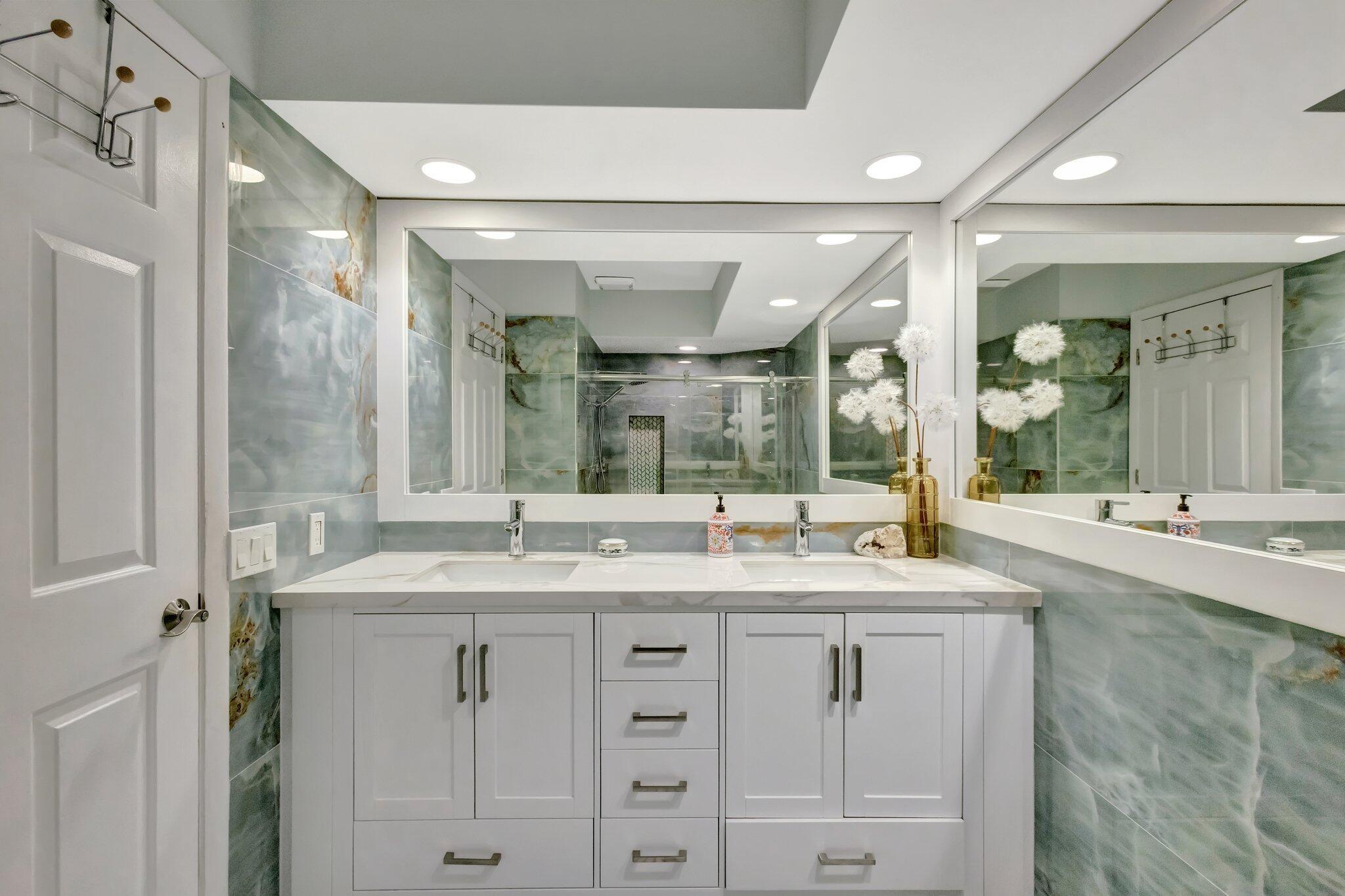 VILLAS OF OCEAN DUNES - Residential
