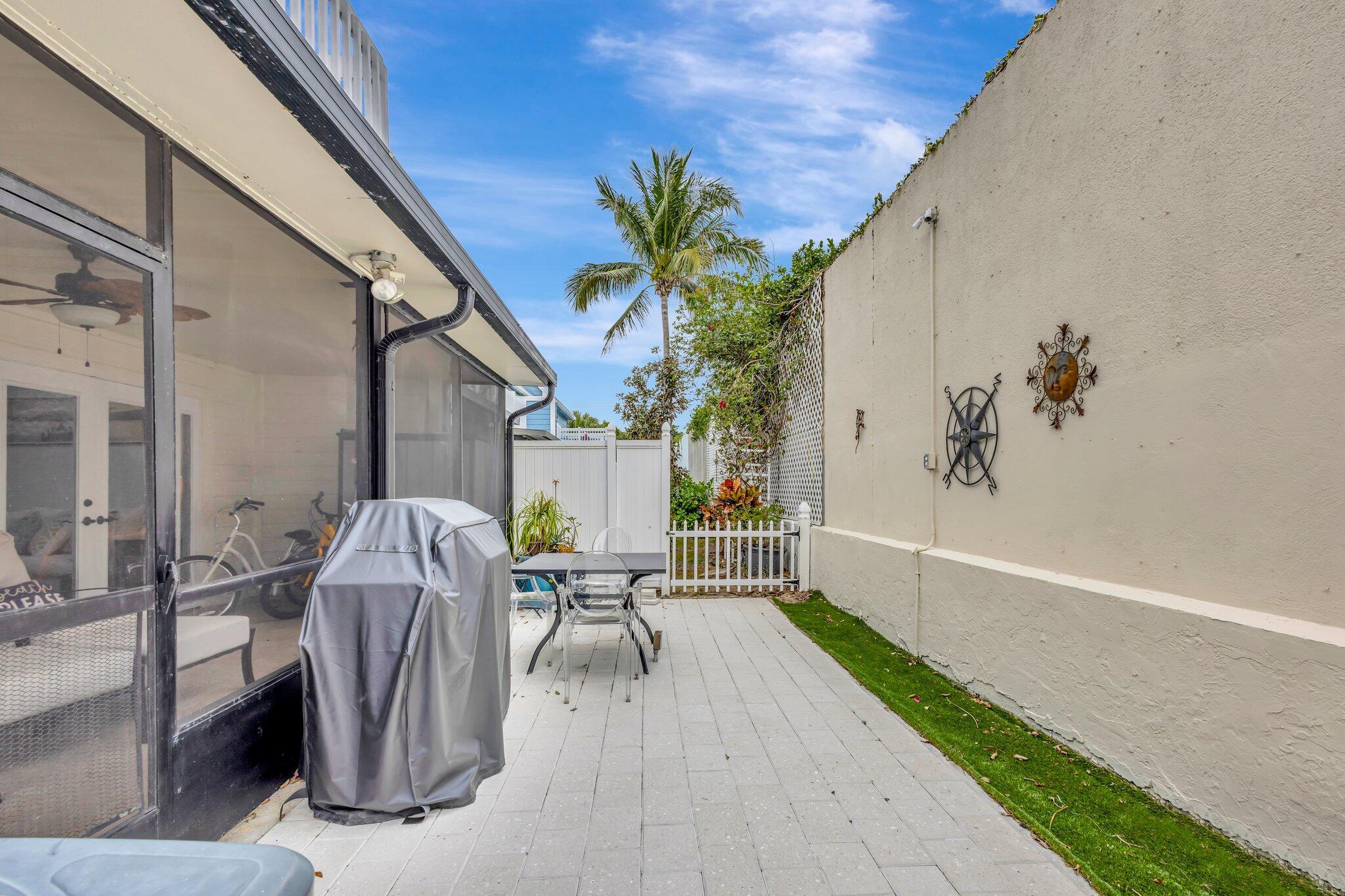 VILLAS OF OCEAN DUNES - Residential