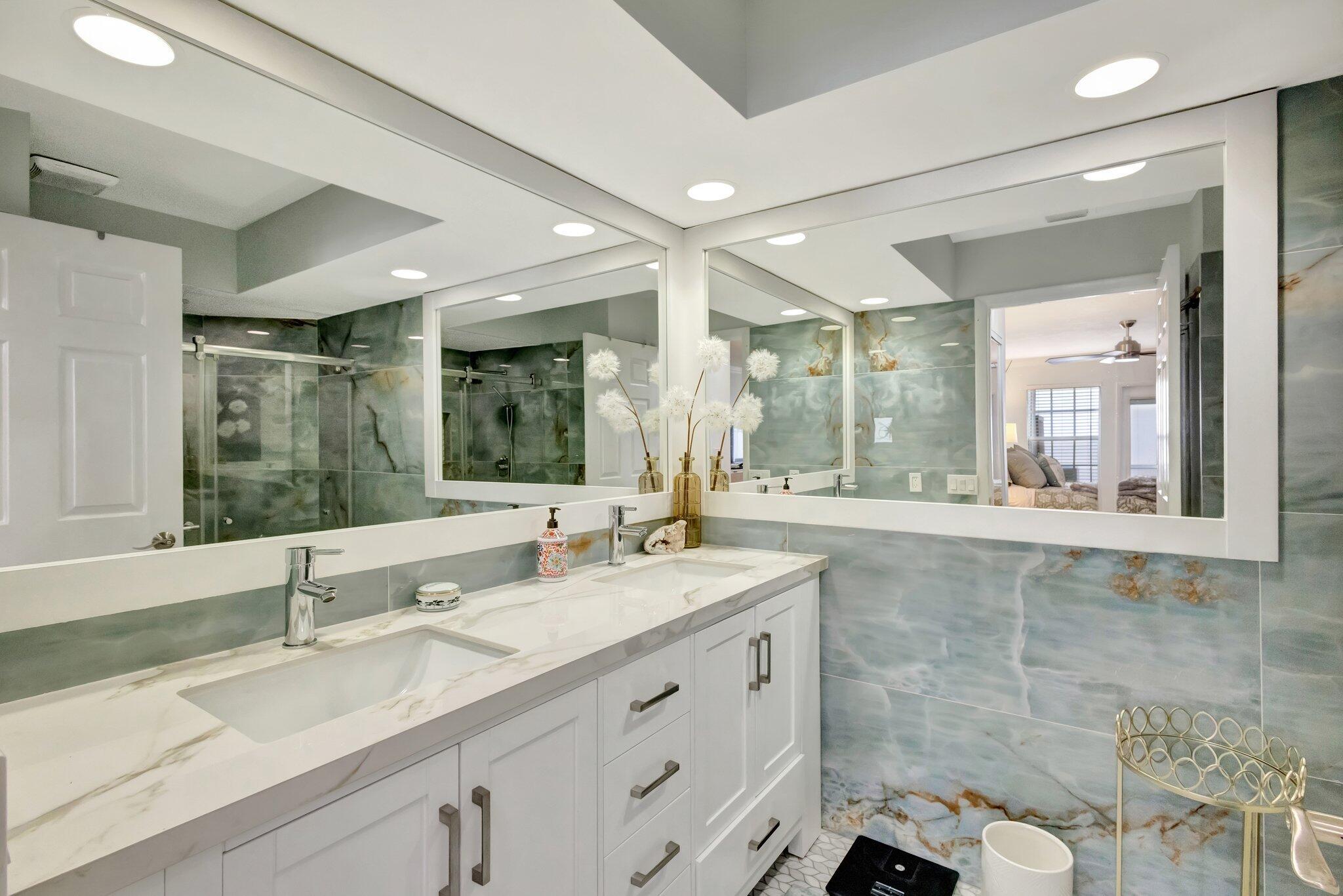 VILLAS OF OCEAN DUNES - Residential