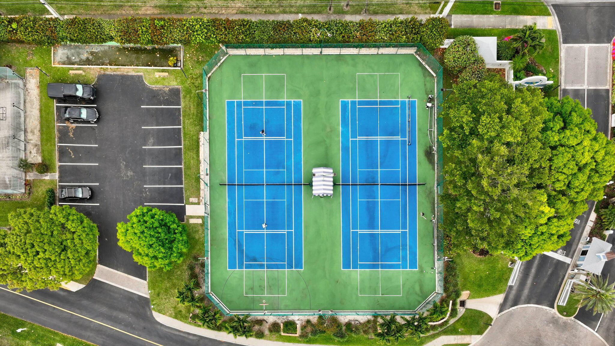 VILLAS OF OCEAN DUNES - Residential