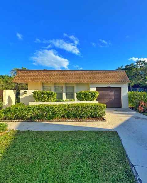 A home in Lake Worth