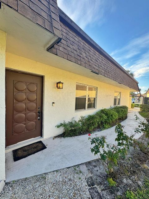 A home in Lake Worth