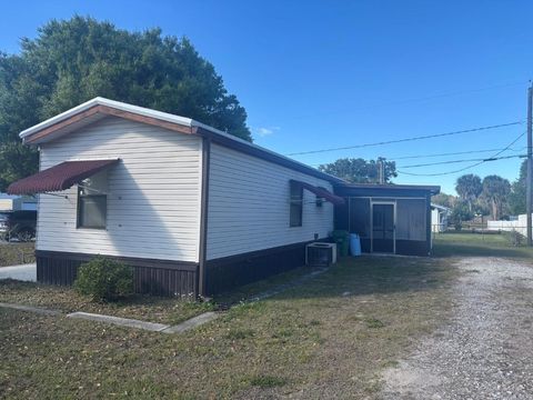 4968 Amy Lane Fort Pierce FL 34946