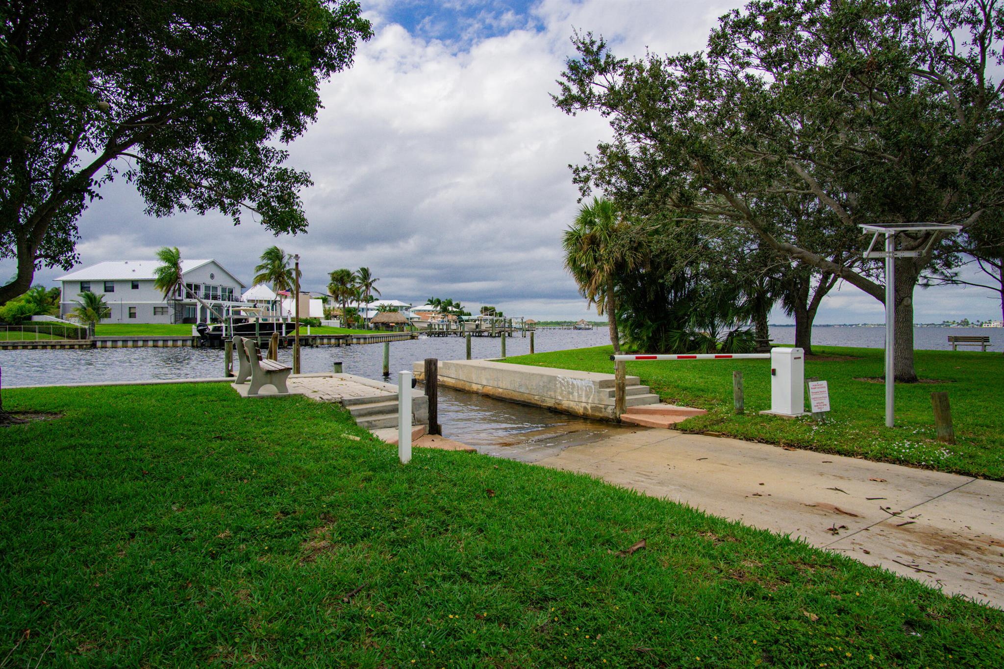 LIGHTHOUSE POINT - Residential Lease
