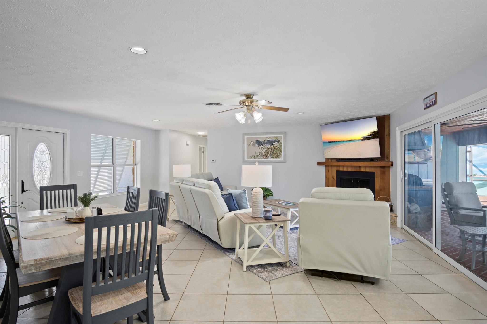 LIGHTHOUSE POINT - Residential Lease