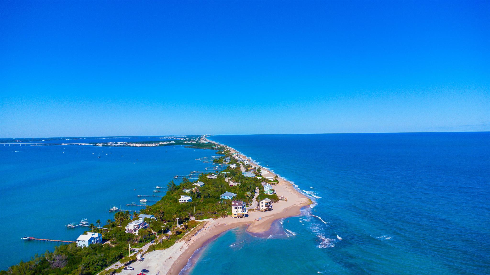 LIGHTHOUSE POINT - Residential Lease