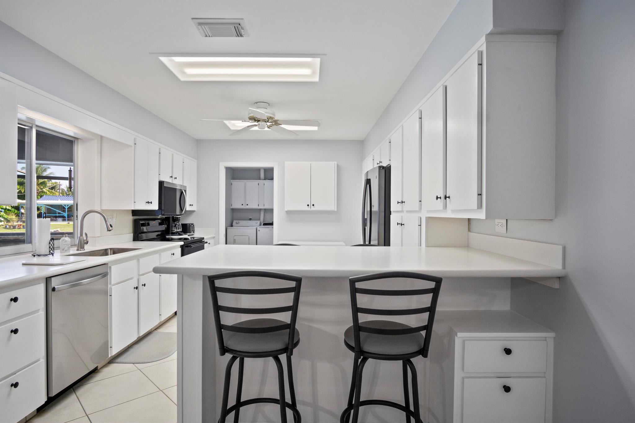 LIGHTHOUSE POINT - Residential Lease