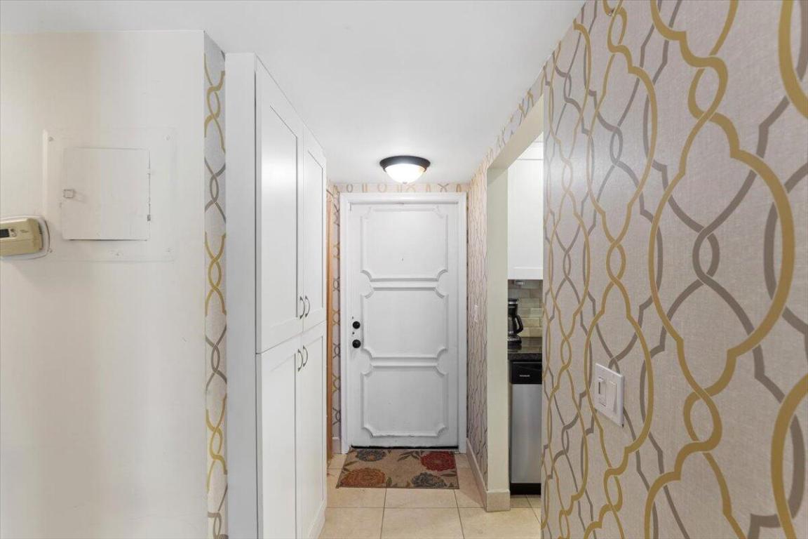 2755 W Atlantic Avenue 208b