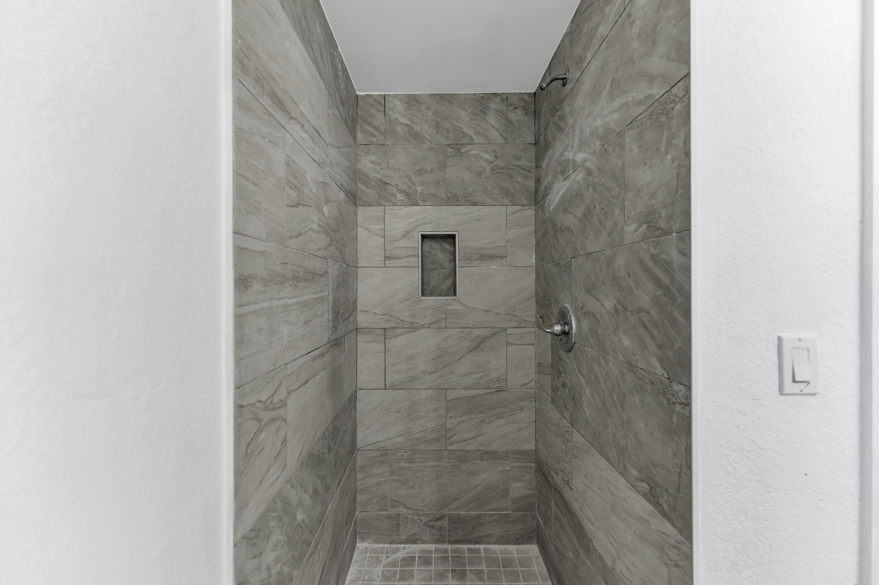 BELLCAMP MANOR - Residential Income