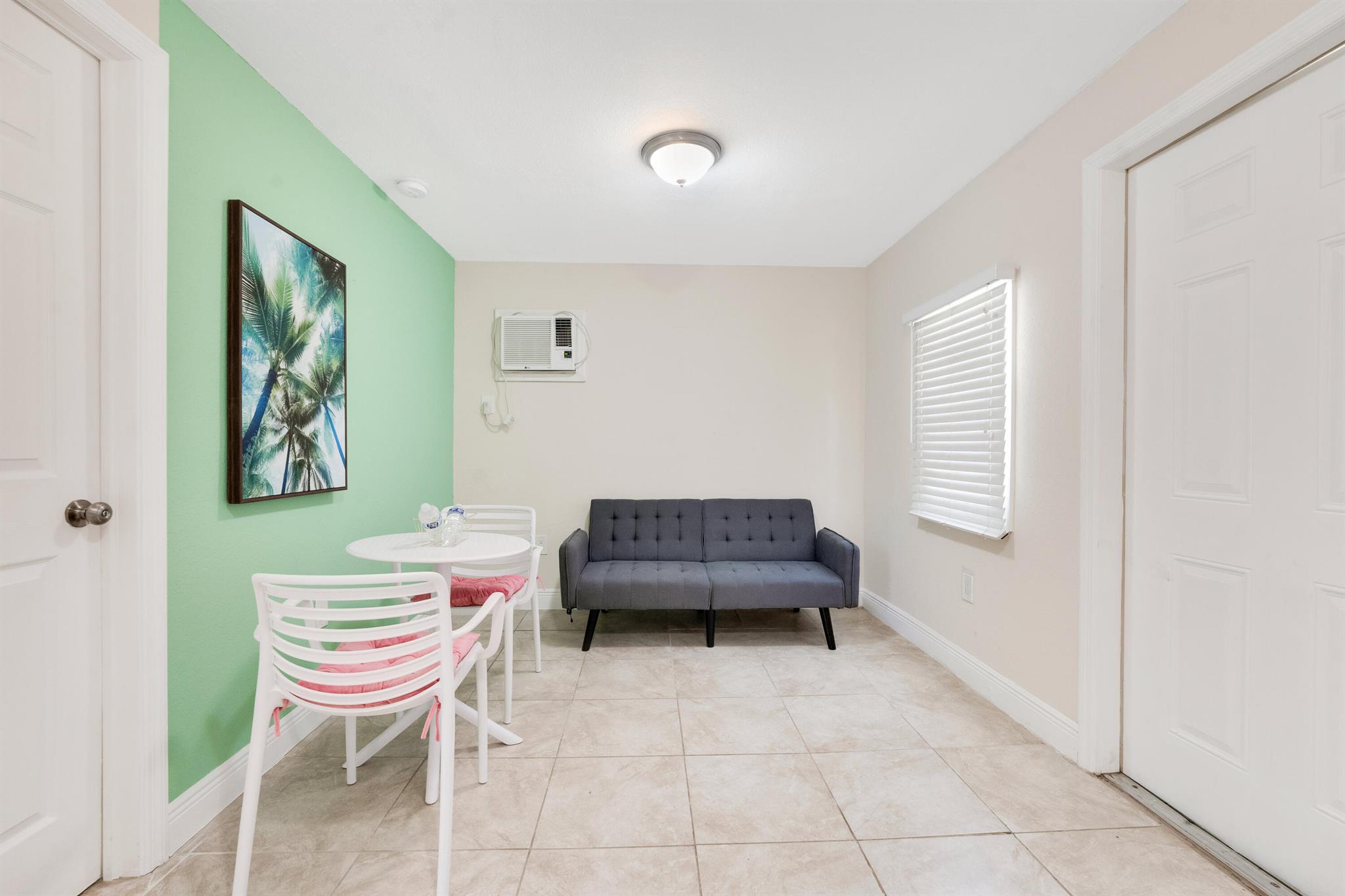 BELLCAMP MANOR - Residential Income