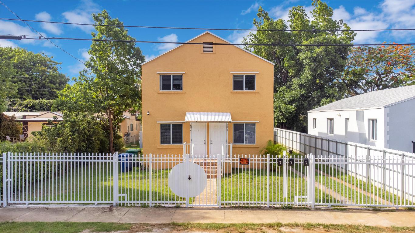 BELLCAMP MANOR - Residential Income