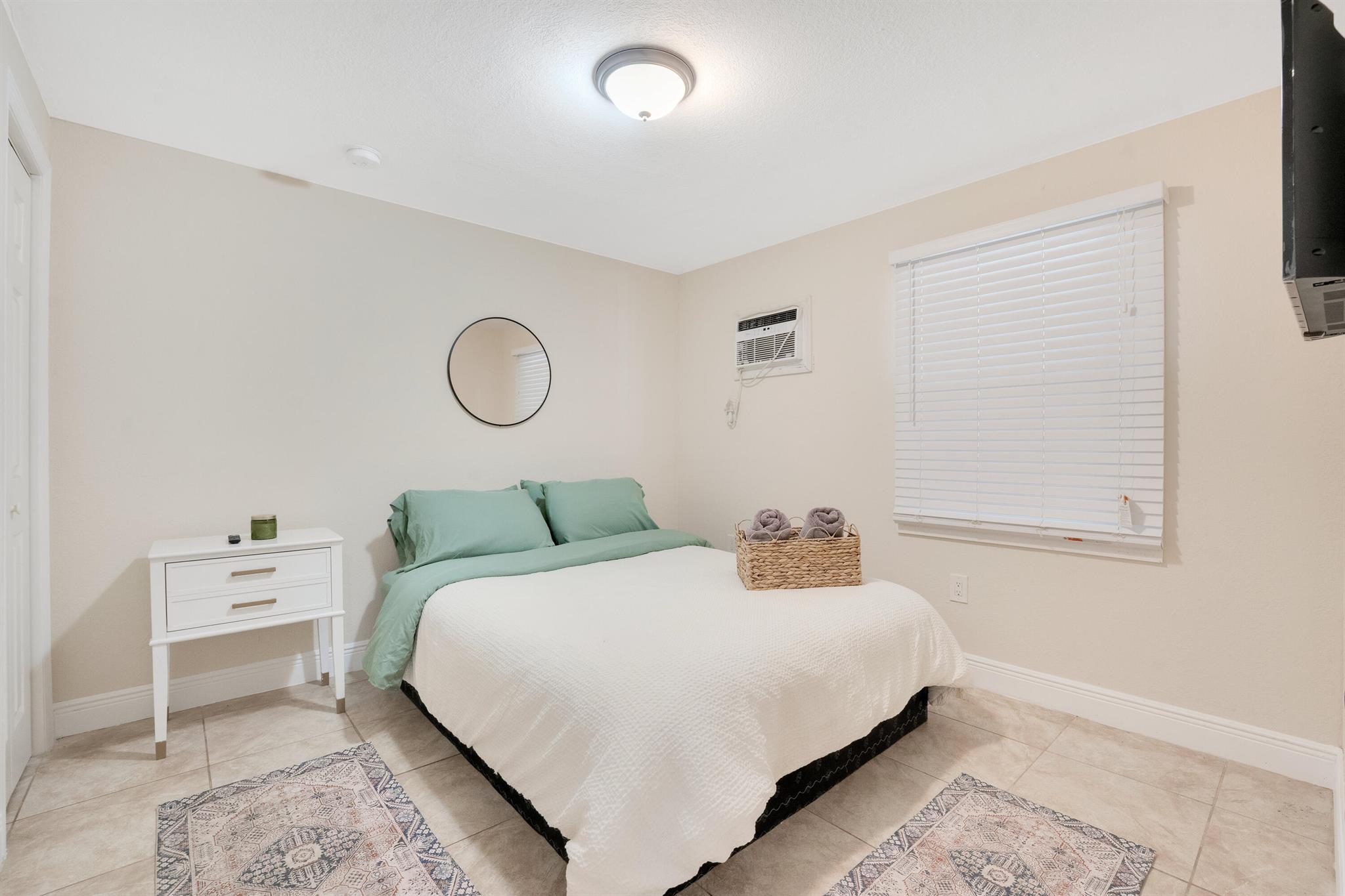 BELLCAMP MANOR - Residential Income