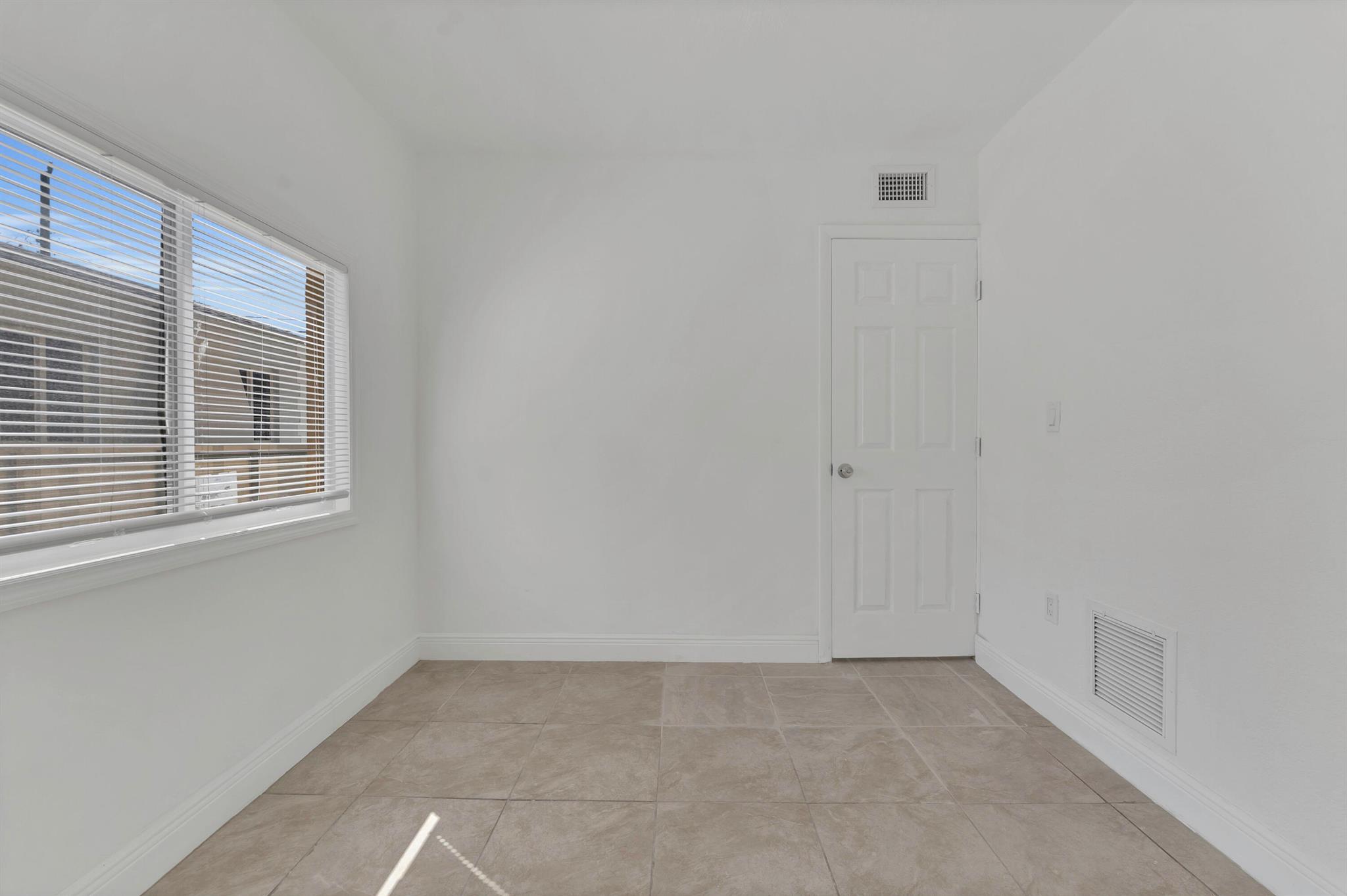 BELLCAMP MANOR - Residential Income