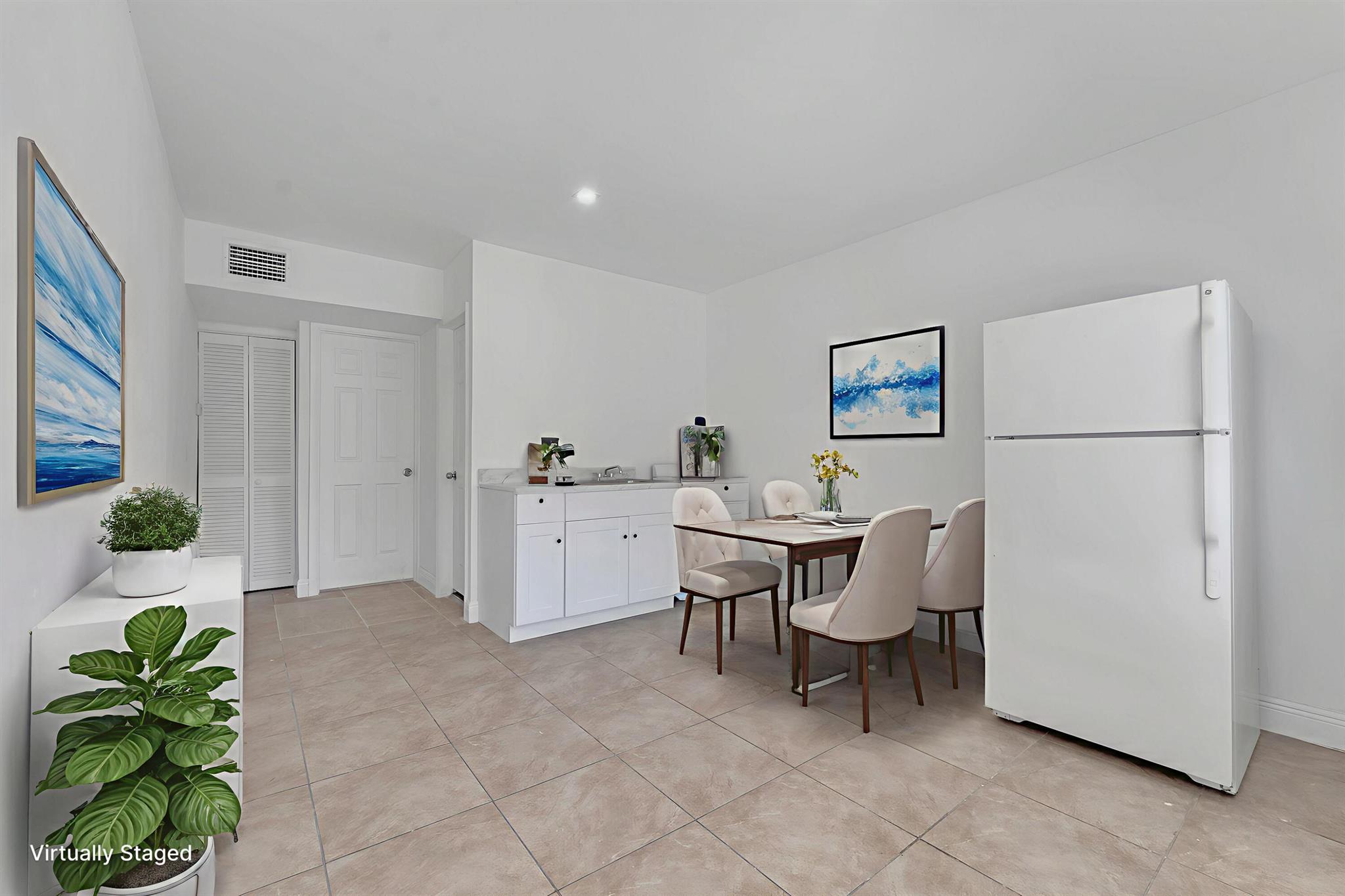 BELLCAMP MANOR - Residential Income