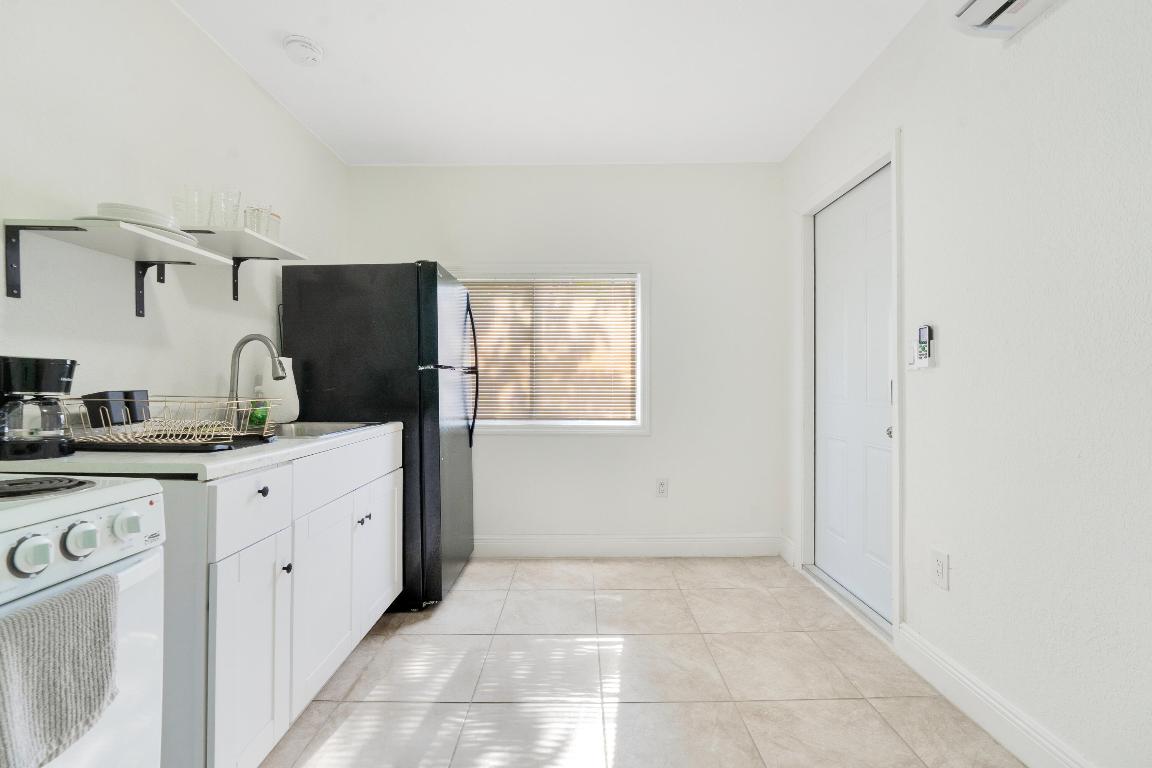 BELLCAMP MANOR - Residential Income