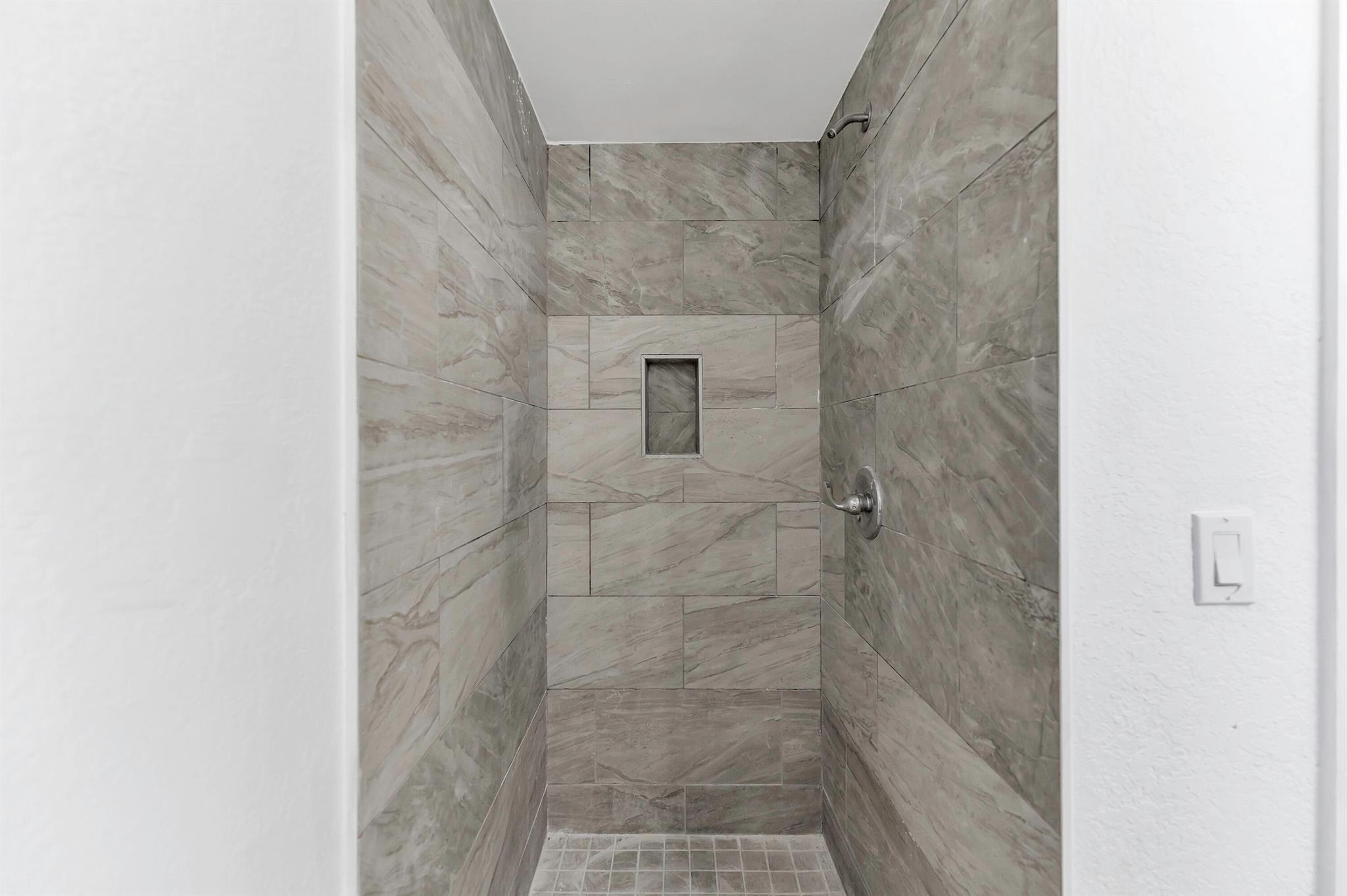 BELLCAMP MANOR - Residential Income