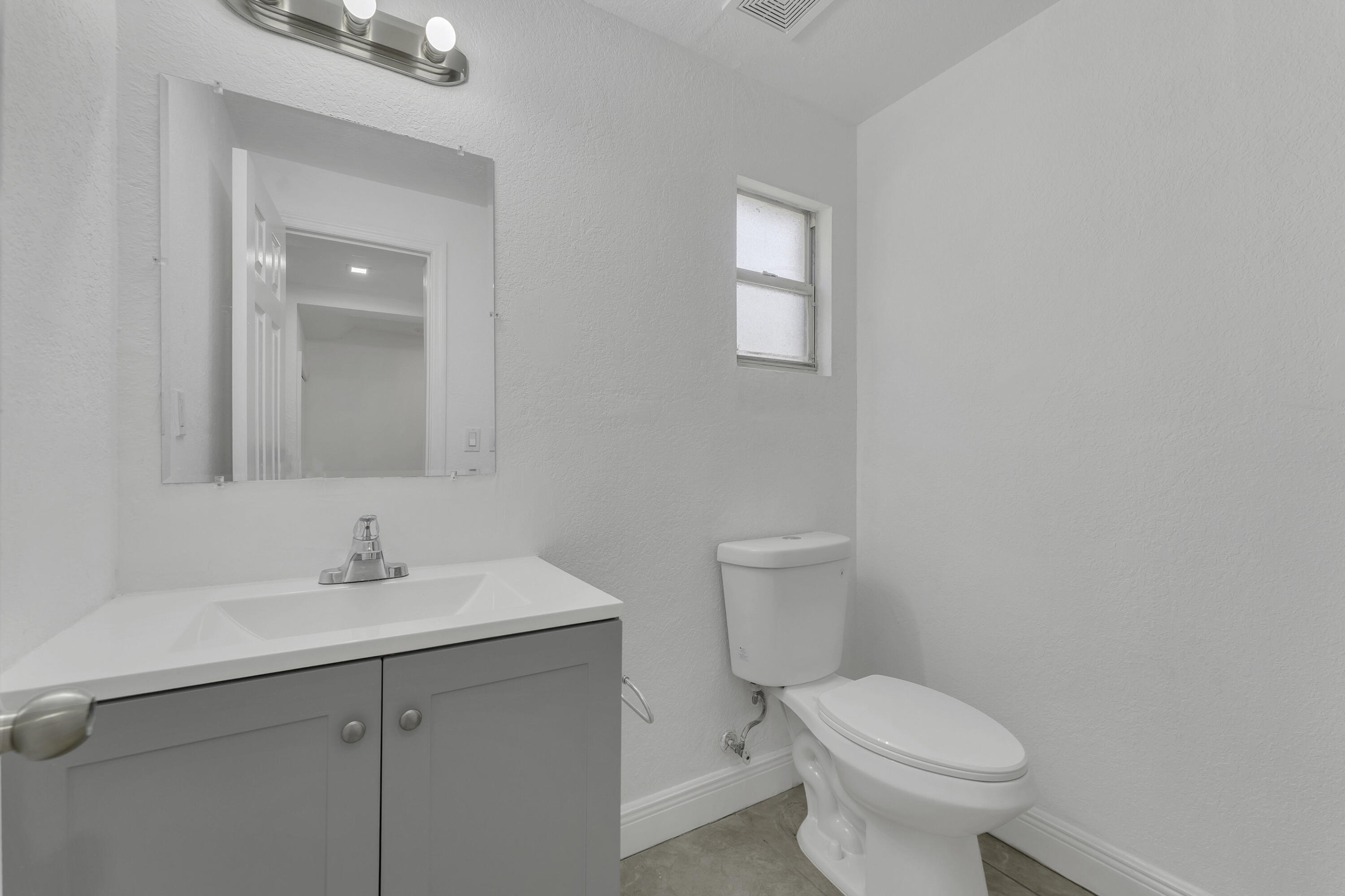 BELLCAMP MANOR - Residential Income