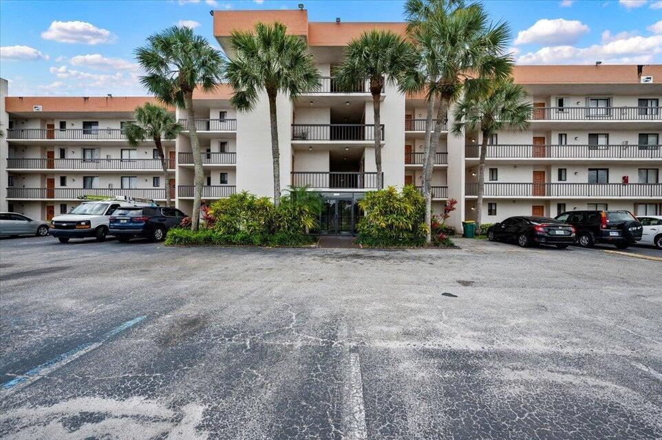 Welcome to this spacious 2-bedroom, 2-bath condo in the desirable community of Via Vermilya! Offering 1,130 sq. ft. of comfortable living space, this unit features a bright and open floor plan with plenty of natural light. The kitchen and bathrooms are functional and well-maintained but ready for your personal updates, allowing you to add instant value and style. Both bedrooms are generously sized, with ample closet space and convenience for everyday living.