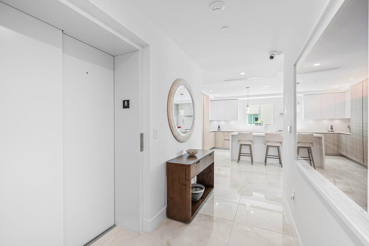 475 E Royal Palm Road 805
