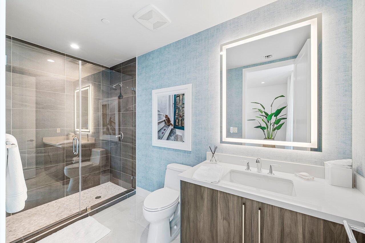 ROYAL PALM RESIDENCES CON - Residential