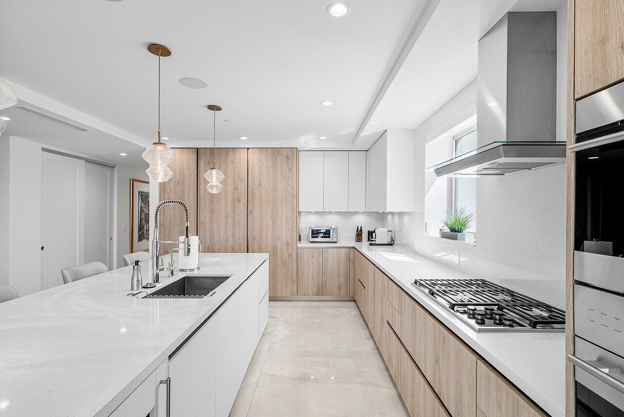 ROYAL PALM RESIDENCES CON - Residential