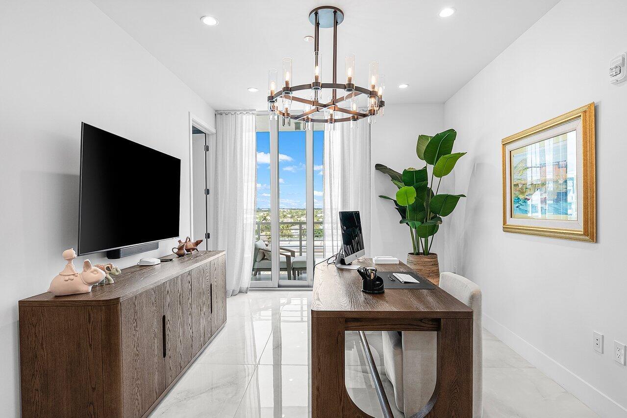 ROYAL PALM RESIDENCES CON - Residential
