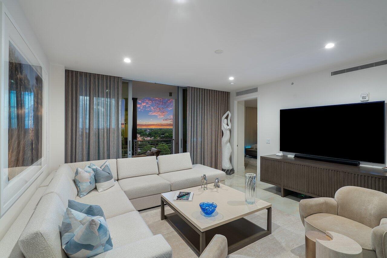 ROYAL PALM RESIDENCES CON - Residential