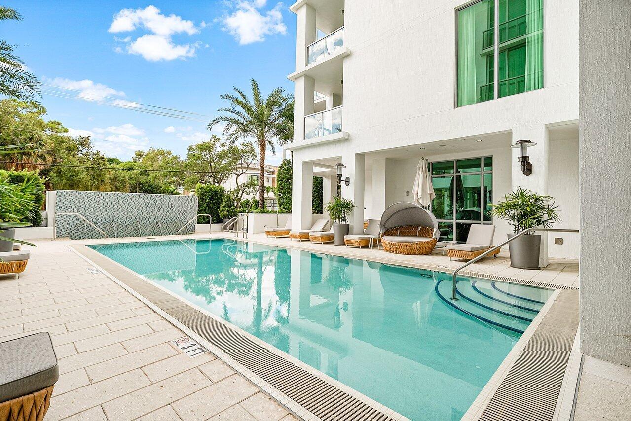 ROYAL PALM RESIDENCES CON - Residential