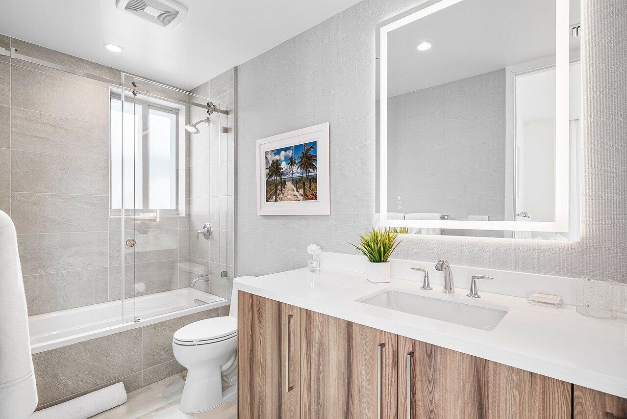 ROYAL PALM RESIDENCES CON - Residential