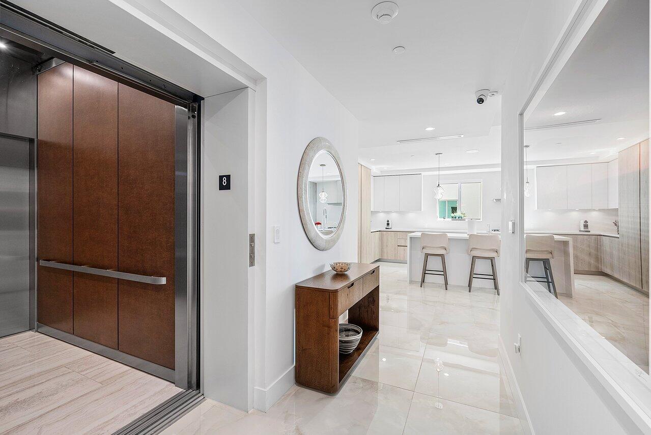 475 E Royal Palm Road 805