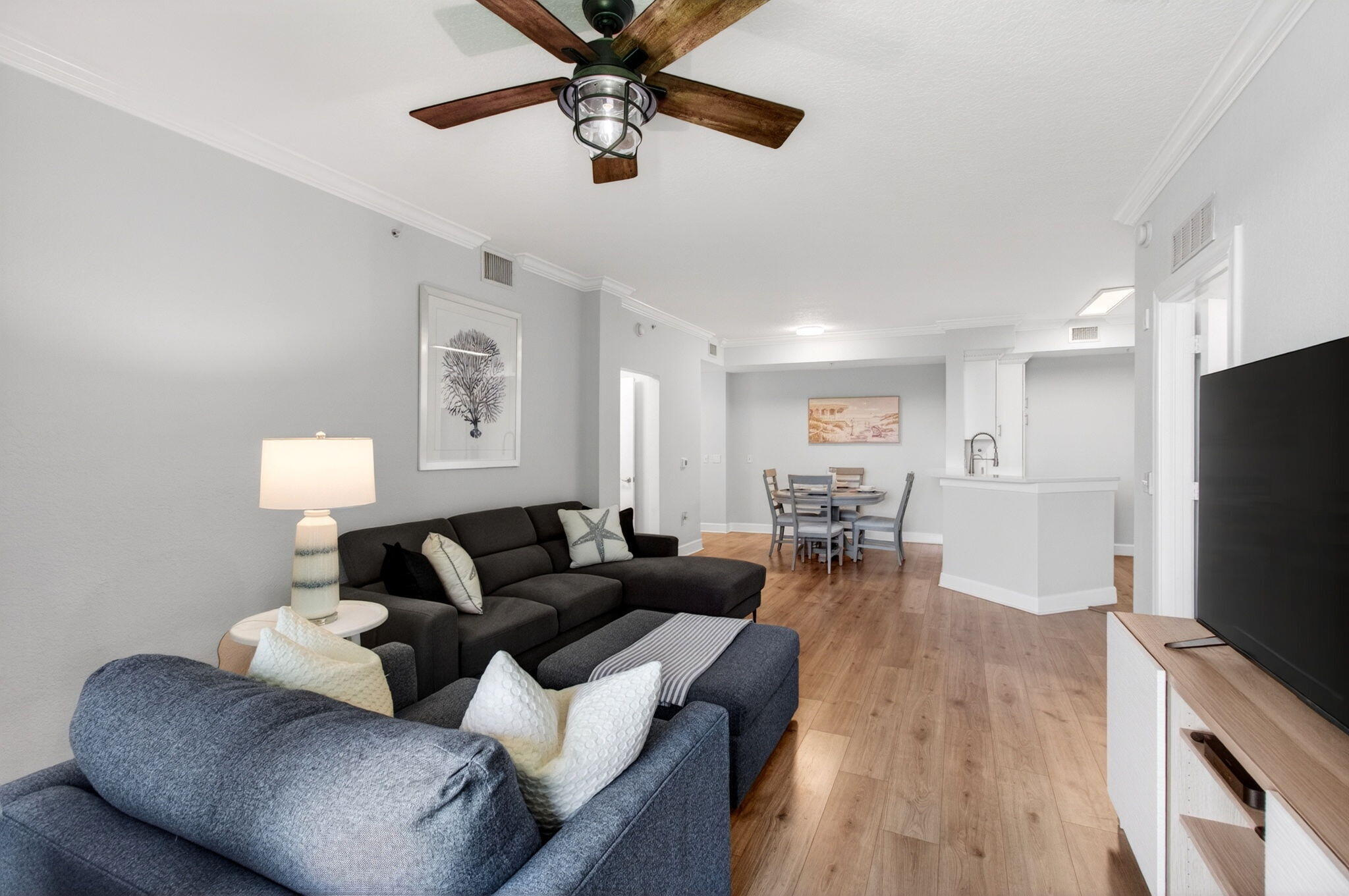 VIZCAYA LAKES CONDO - Residential