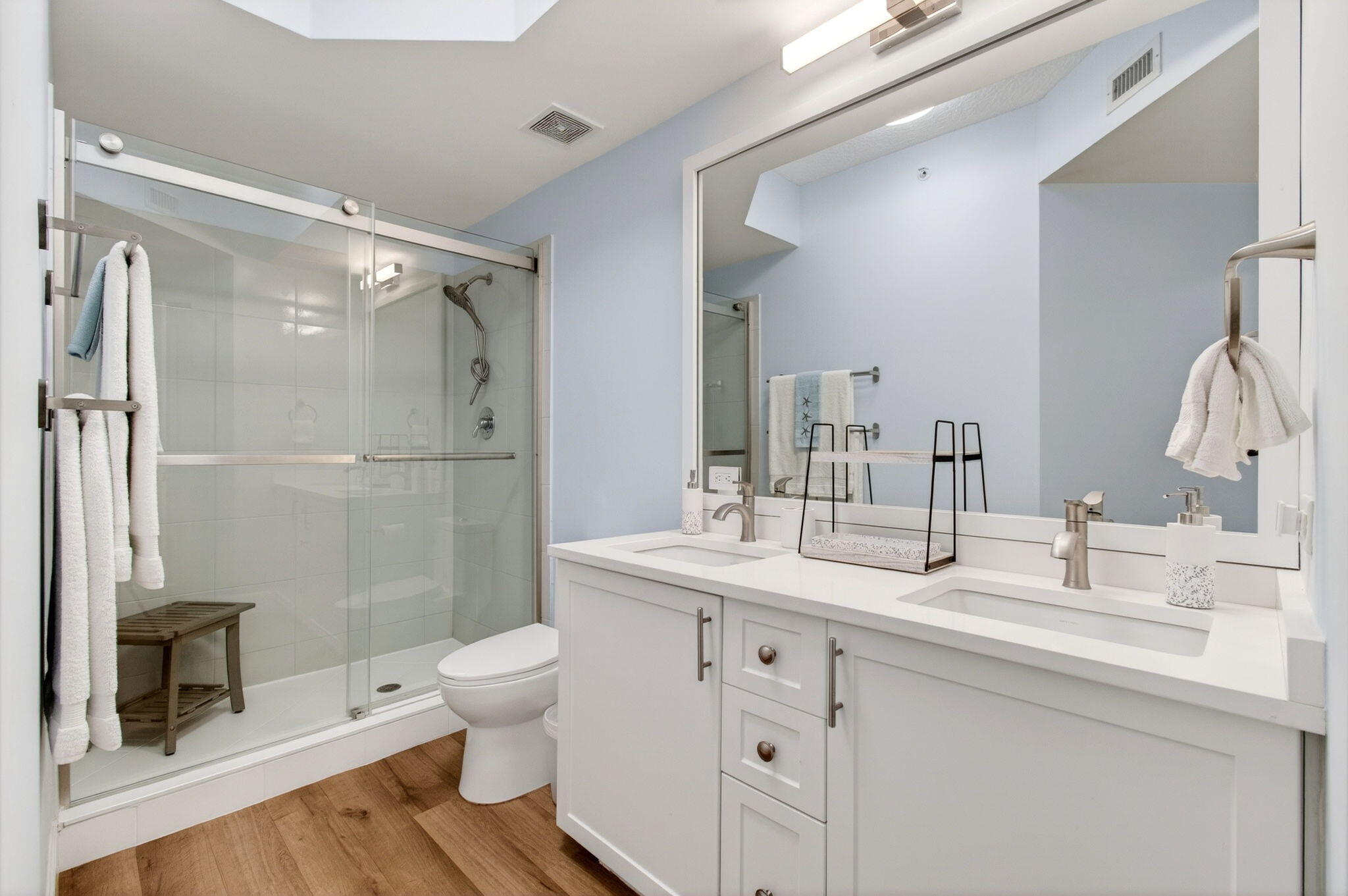 VIZCAYA LAKES CONDO - Residential