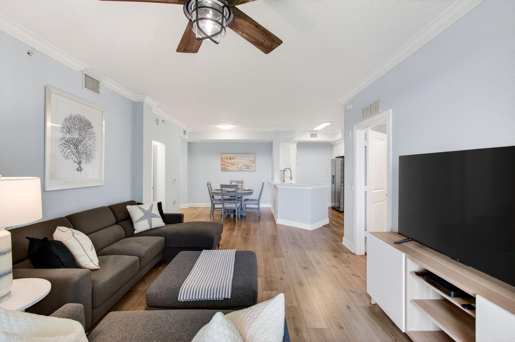 VIZCAYA LAKES CONDO - Residential