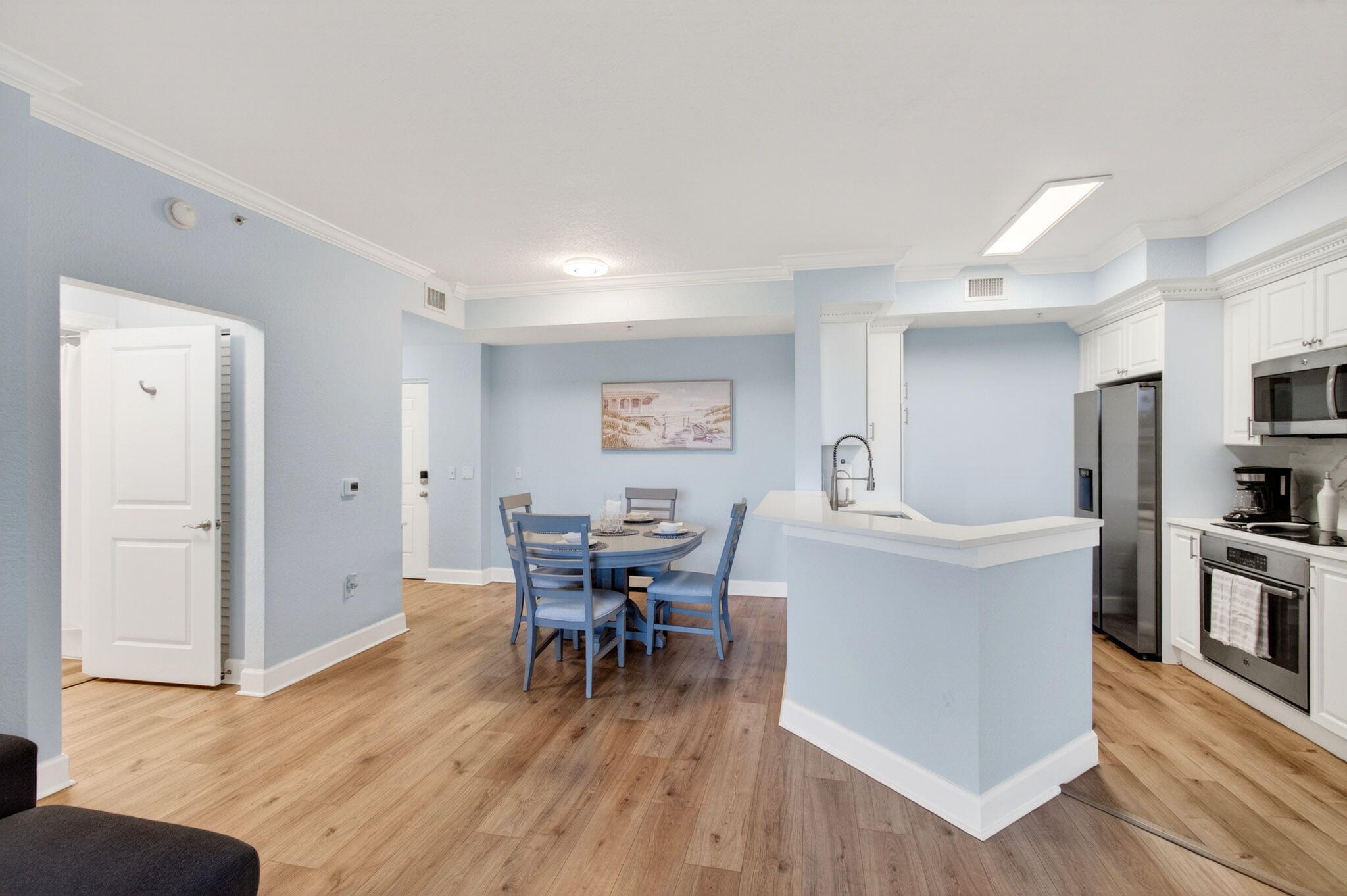 VIZCAYA LAKES CONDO - Residential