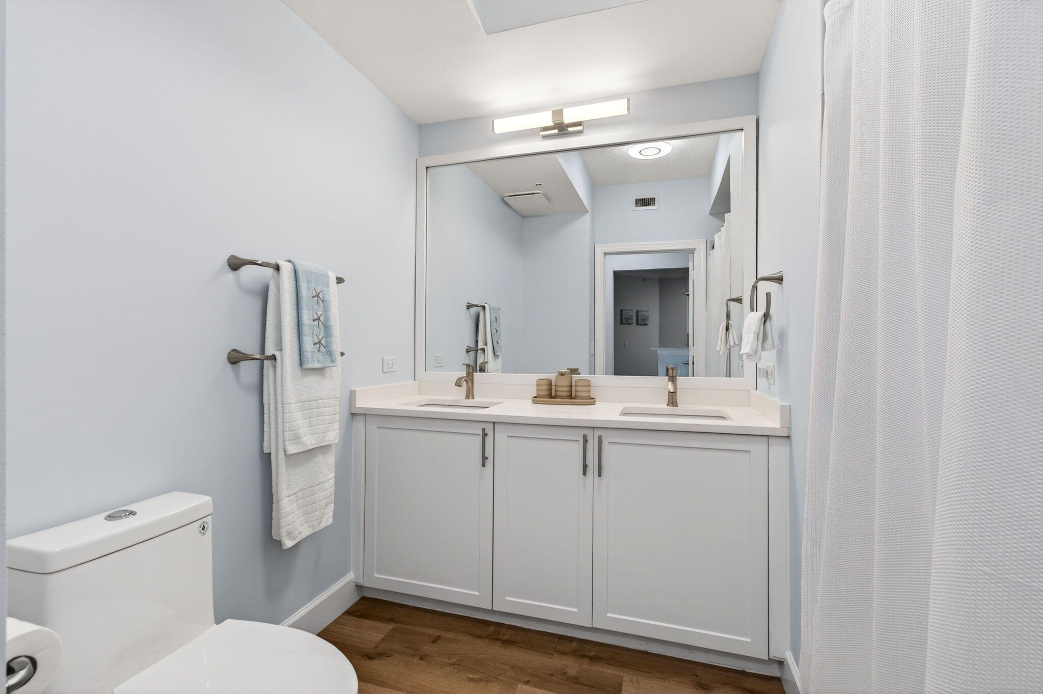 VIZCAYA LAKES CONDO - Residential