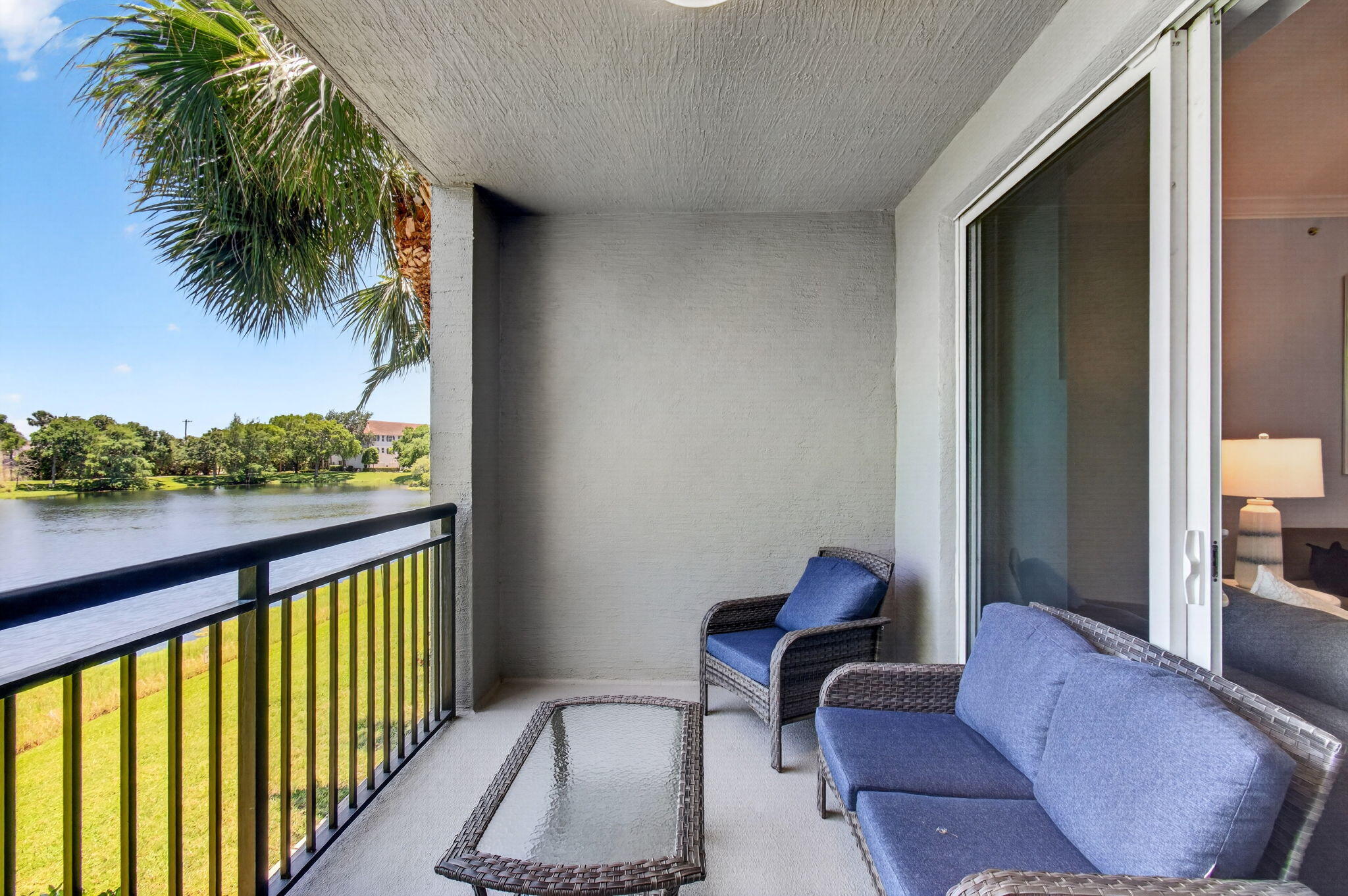 VIZCAYA LAKES CONDO - Residential