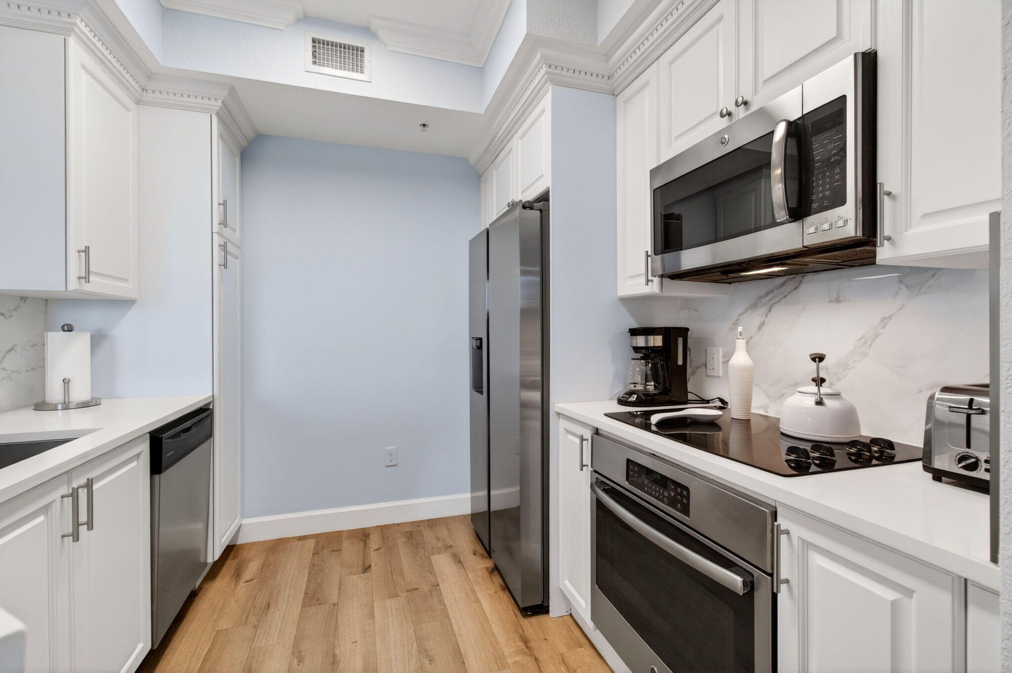 VIZCAYA LAKES CONDO - Residential