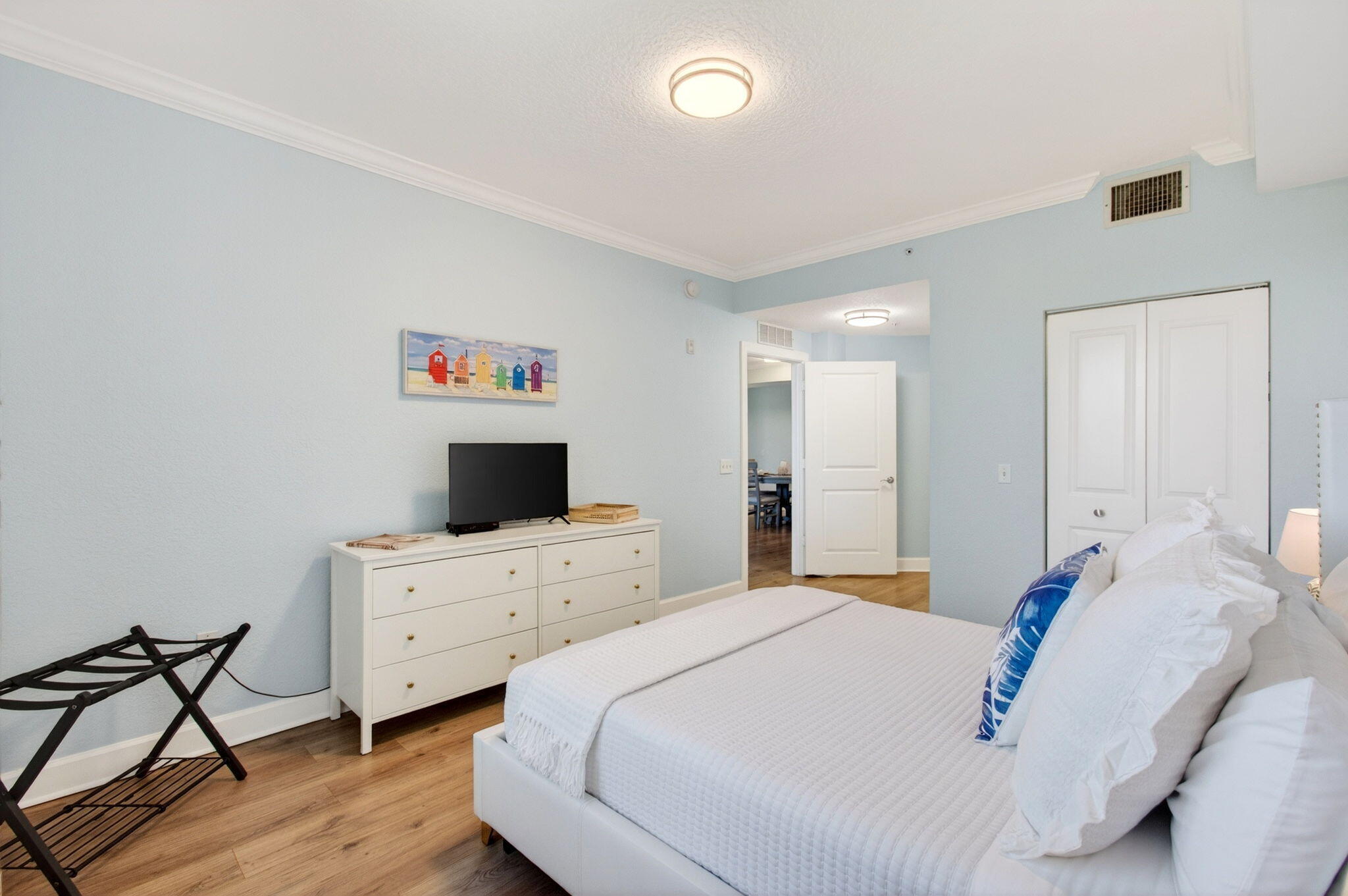 VIZCAYA LAKES CONDO - Residential