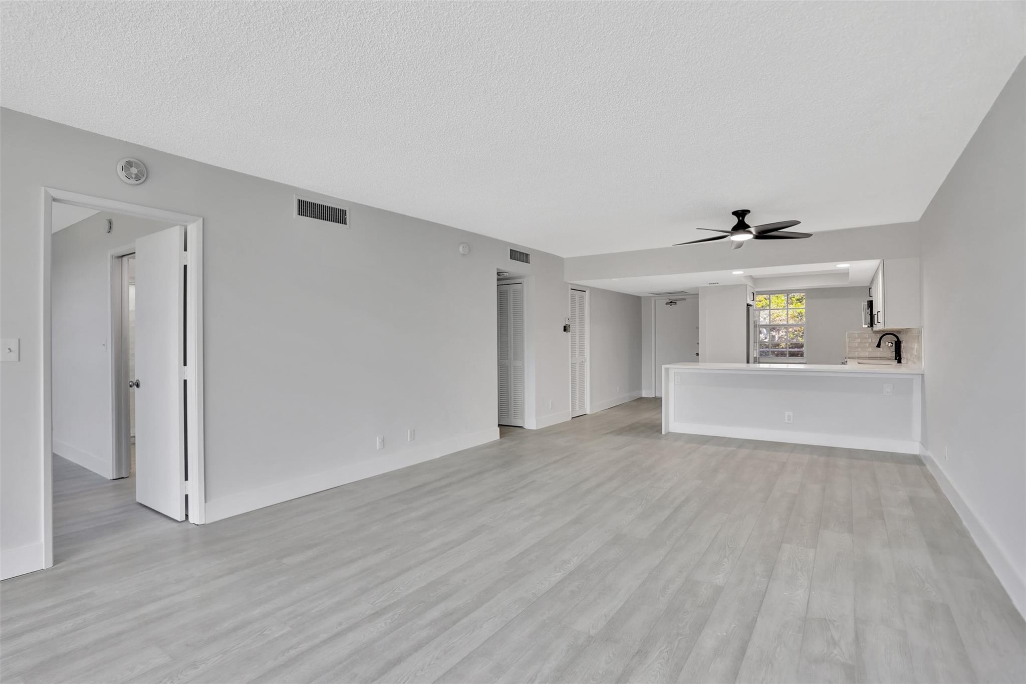 PALM AIRE COUNTRY CLUB - Residential