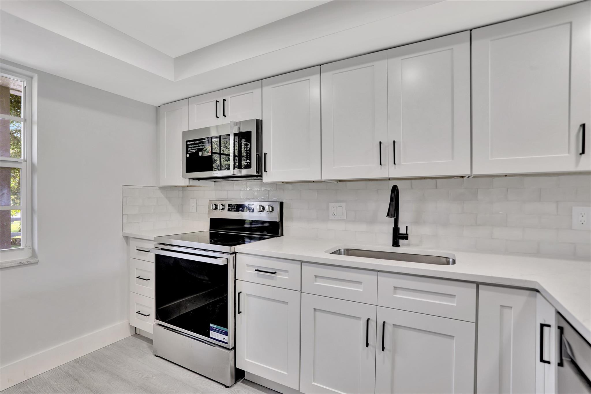 PALM AIRE COUNTRY CLUB - Residential