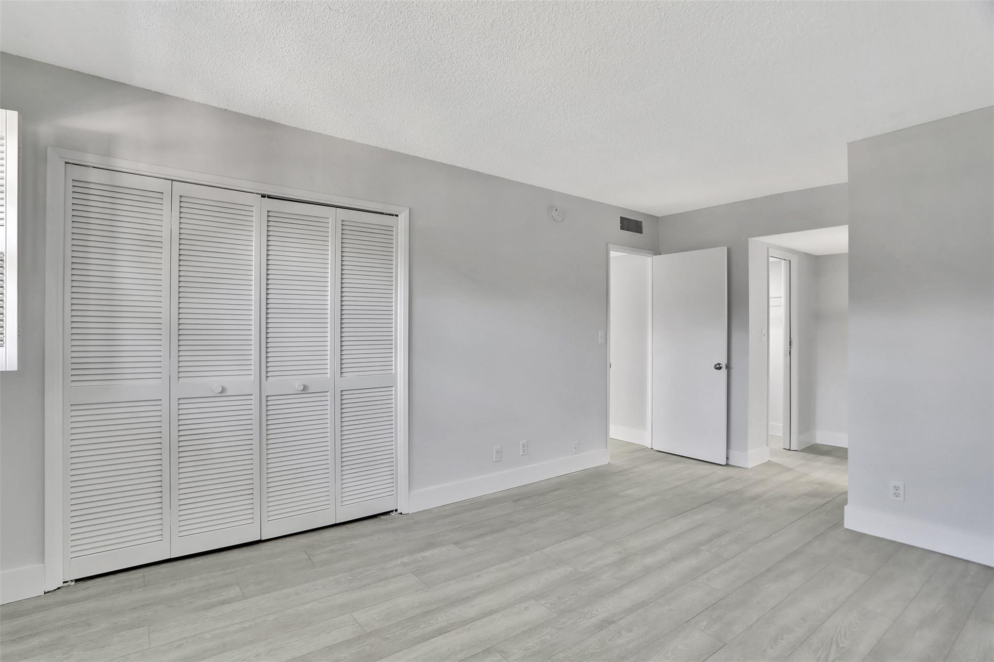 PALM AIRE COUNTRY CLUB - Residential