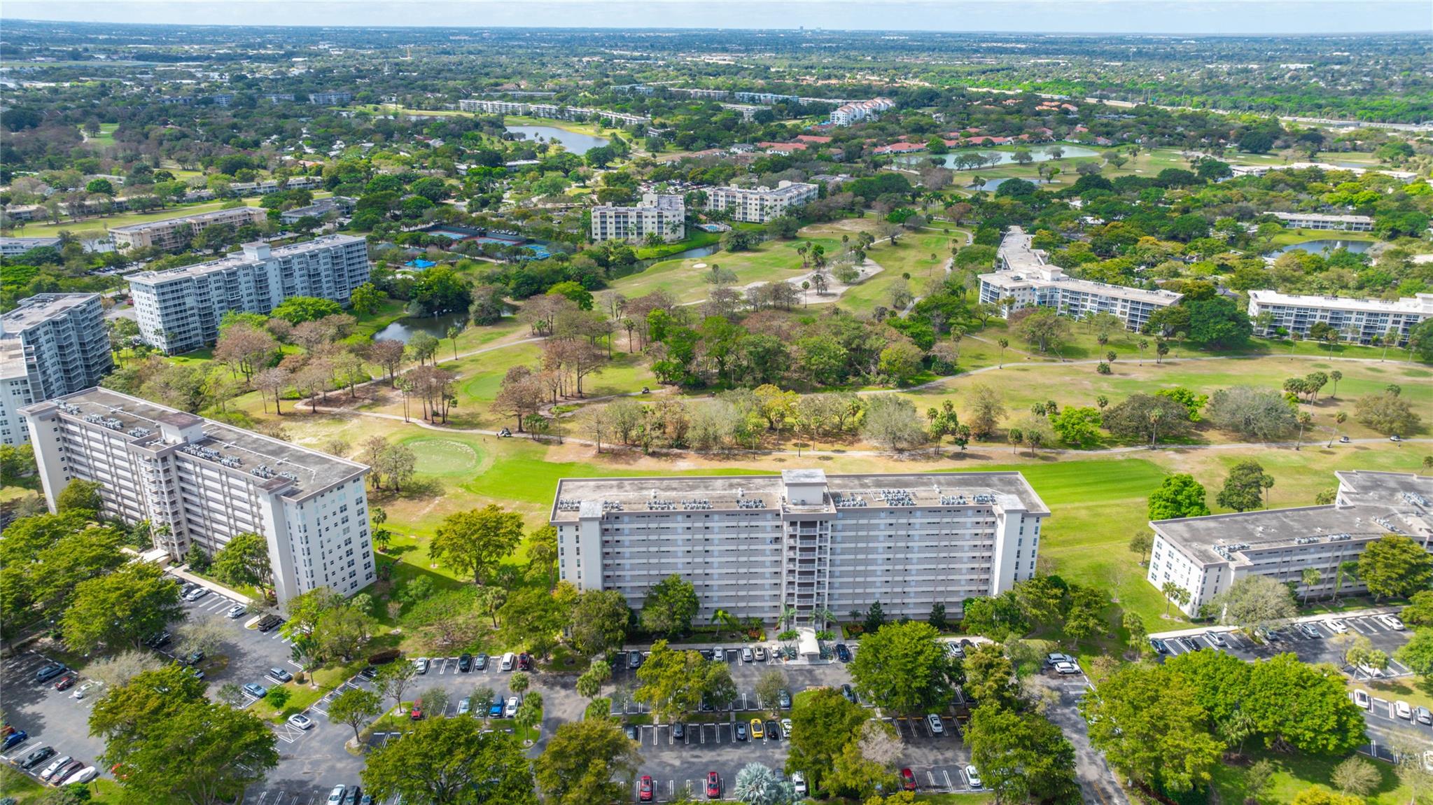 PALM AIRE COUNTRY CLUB - Residential