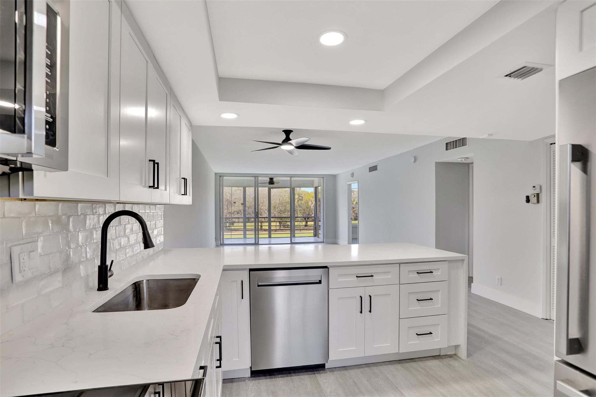 PALM AIRE COUNTRY CLUB - Residential