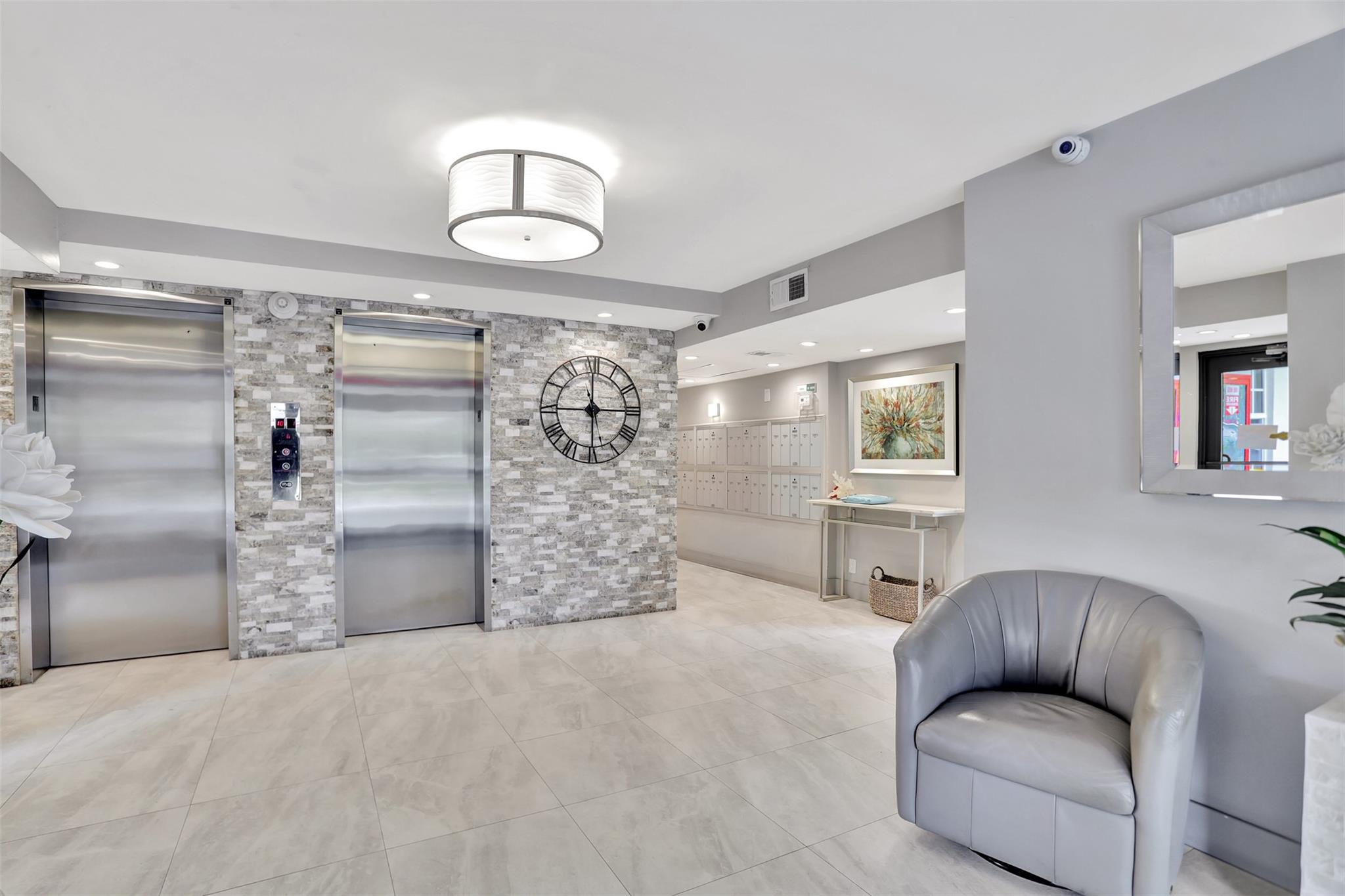 PALM AIRE COUNTRY CLUB - Residential
