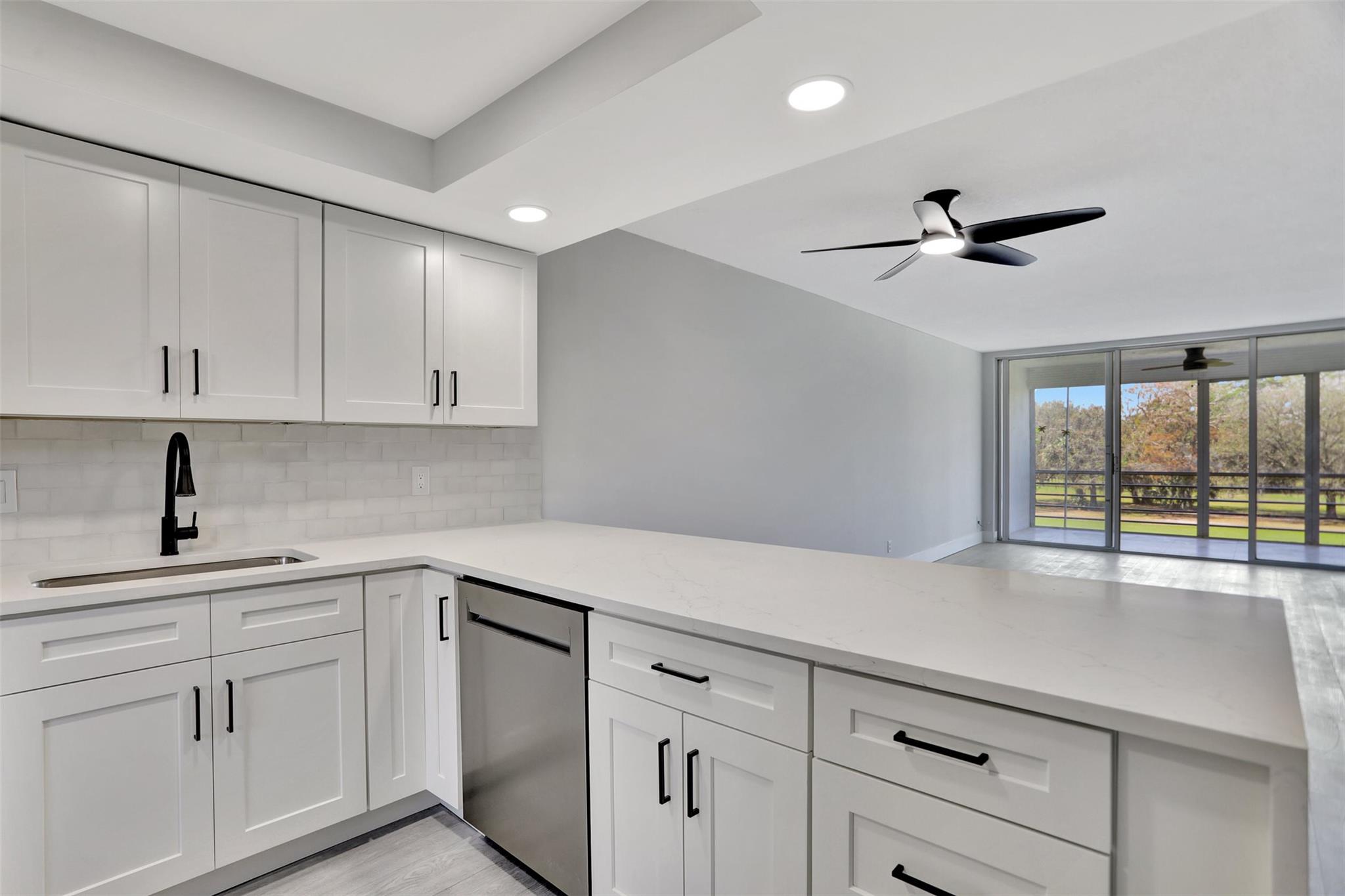PALM AIRE COUNTRY CLUB - Residential