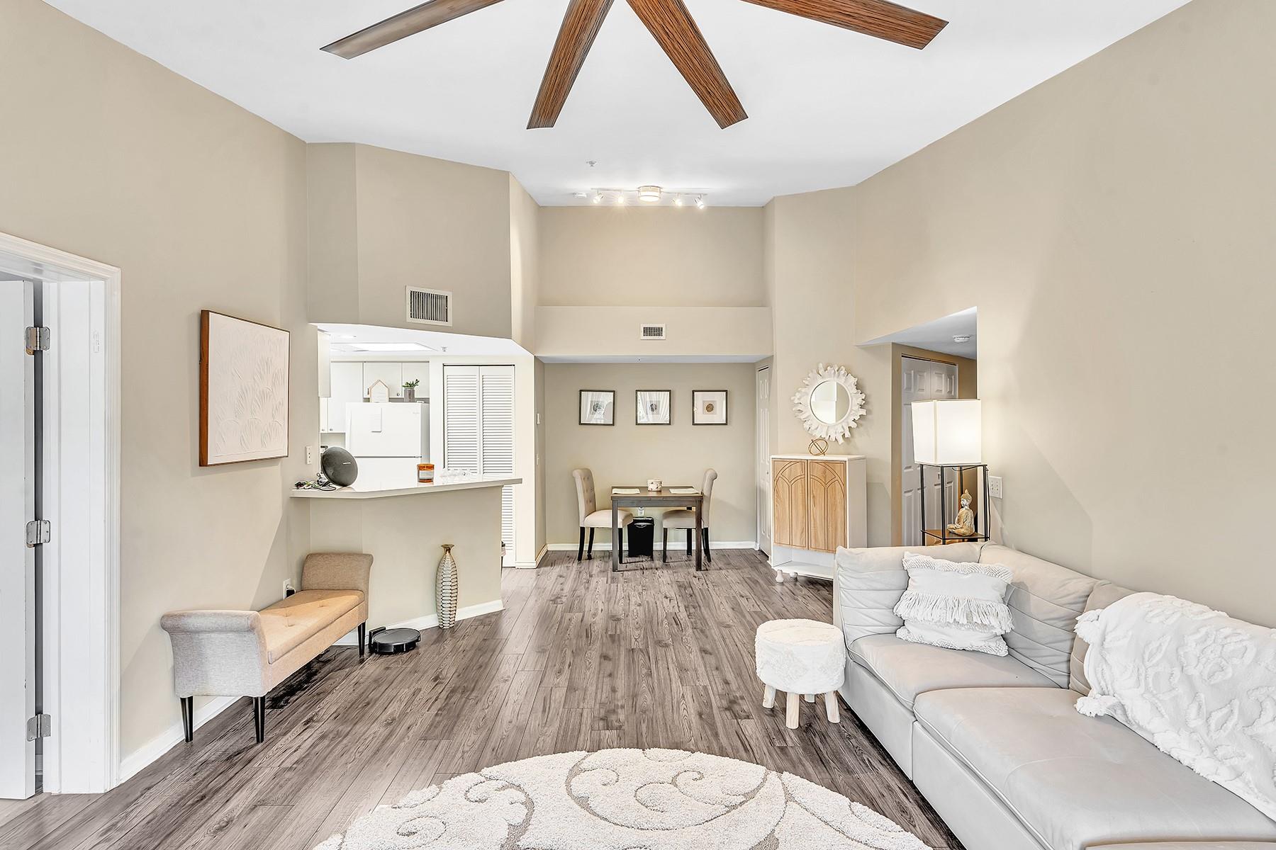 2131 SE 10th Ave 1117