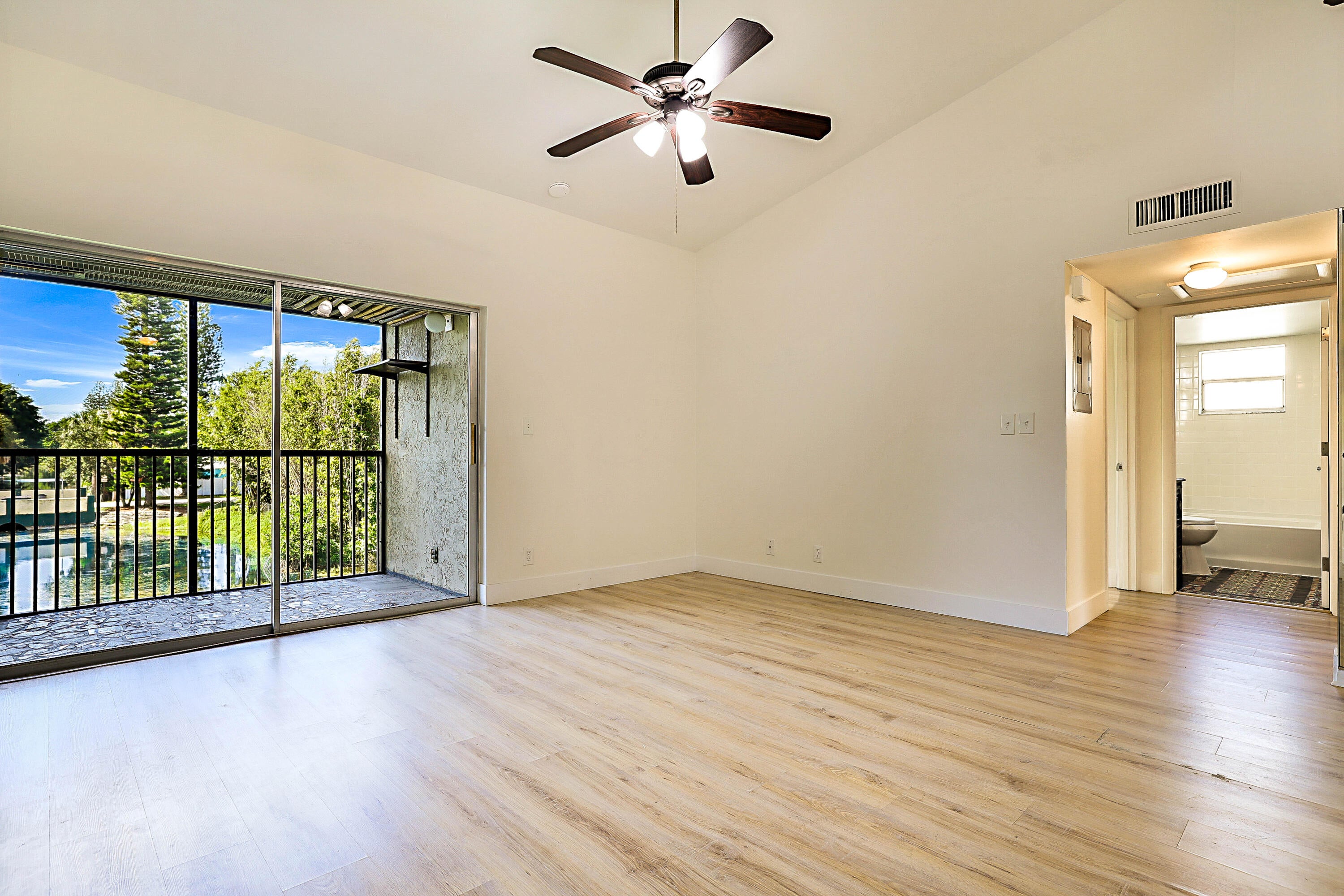 719 GARDENS Drive 206