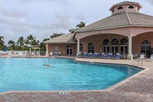 ANDROS ISLE - Residential