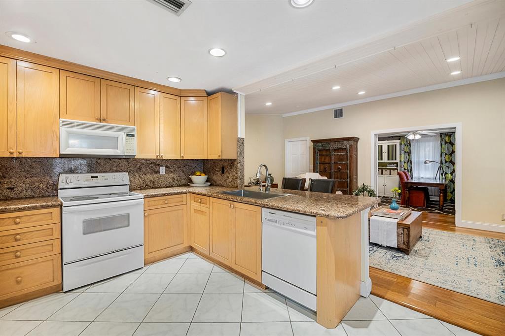 Palmetto Park West - Residential Lease