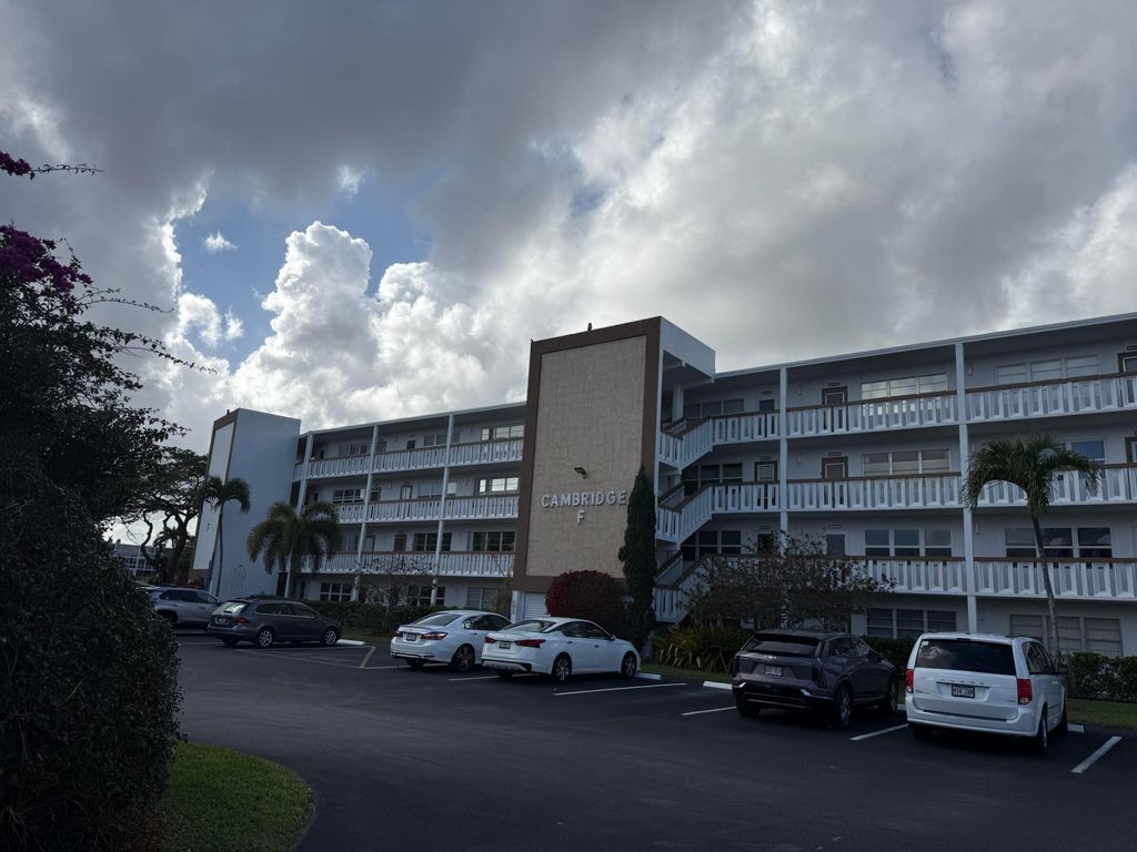 Photo of 2123 Cambridge F, Deerfield Beach, FL 33442 (MLS # B26001821)